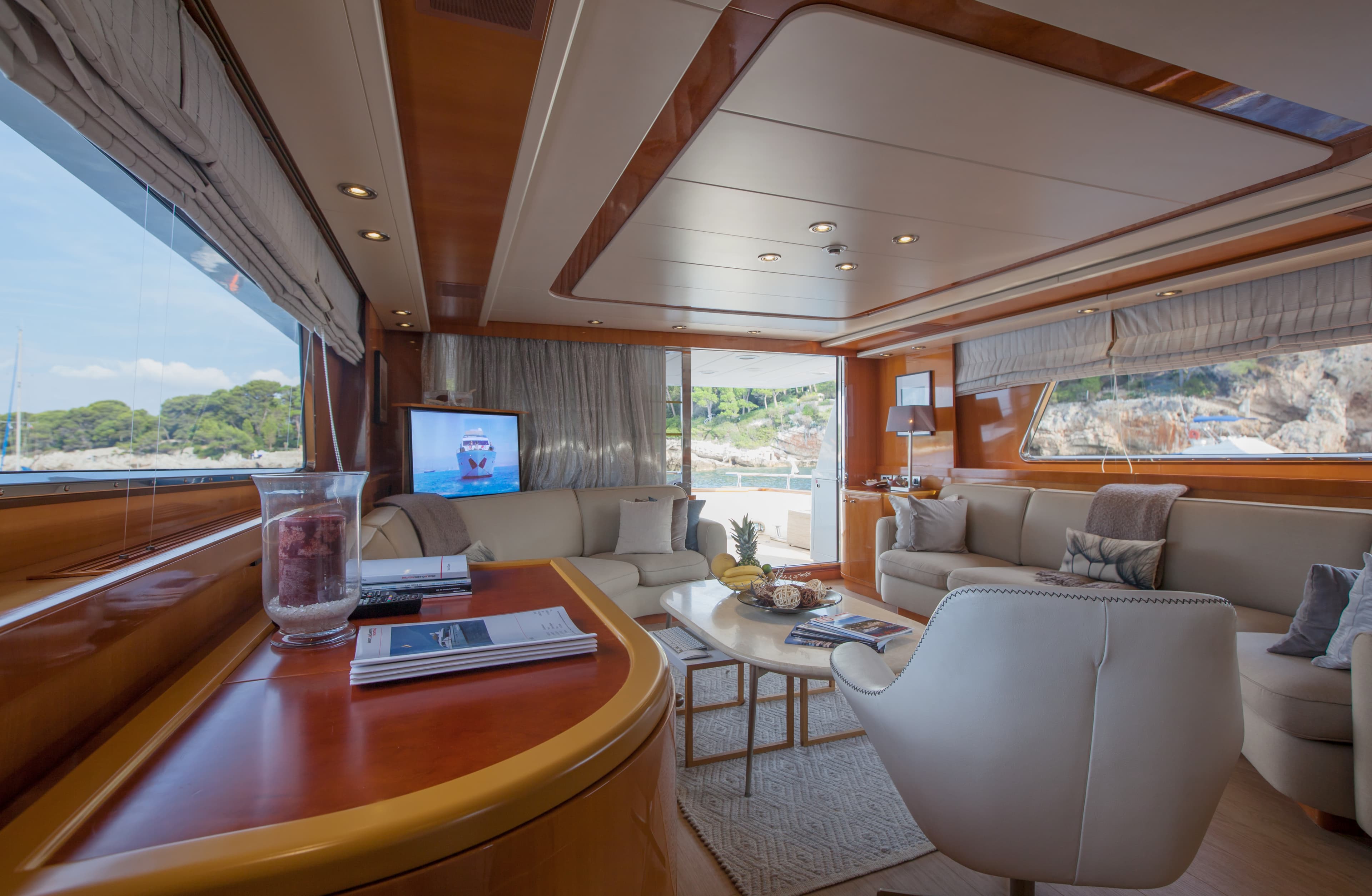 Solal interior10.JPG